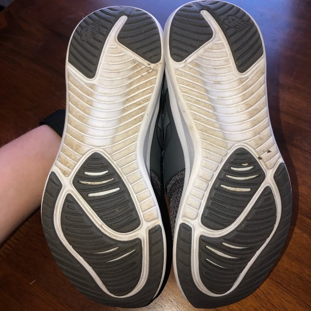 New Balance shoes - Picture 4 of 4